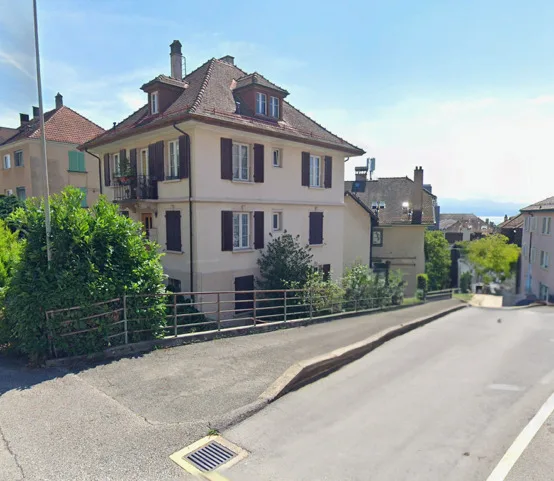 Superbo edificio di carattere con 5 appartamenti