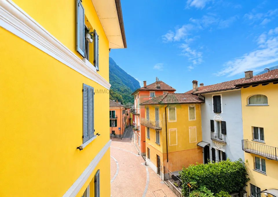 Affascinante casa tradizionale ticinese nel nucleo con vista lago