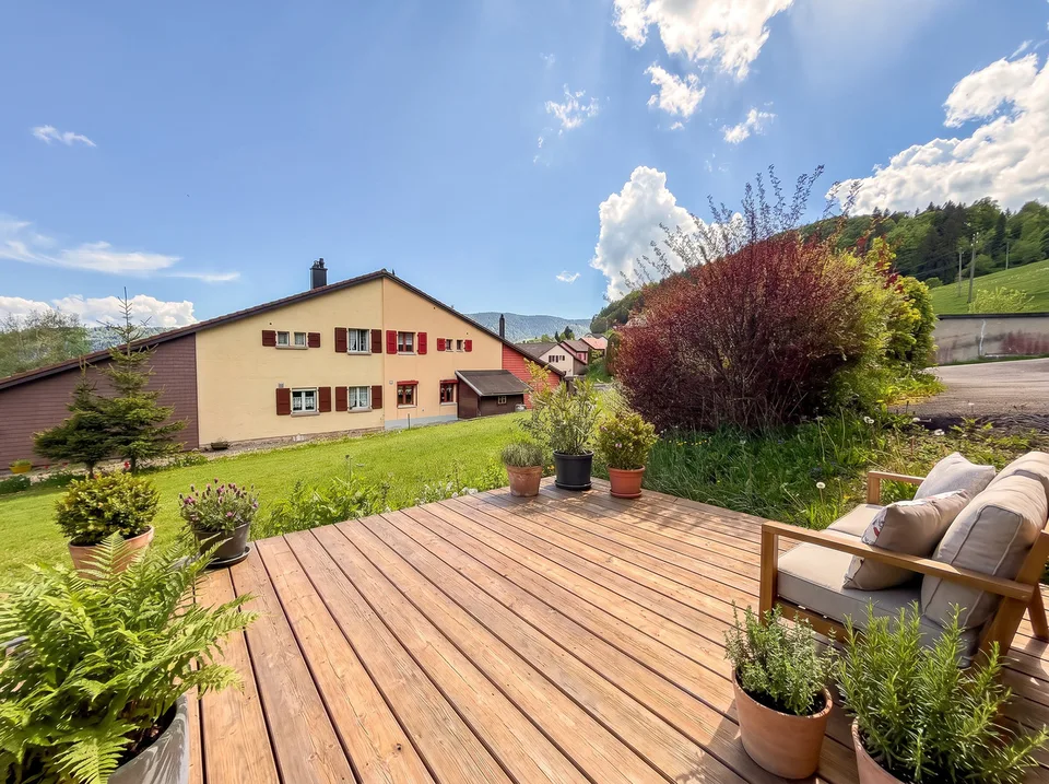Reihenhaus mit 4,5 Zimmern, Terrasse und Garten in ruhiger Wohngegend