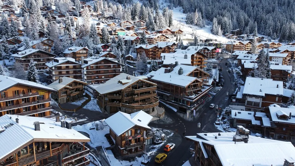 Seltene Gelegenheit - Prestigeträchtiges Zentrales Luxus-Chalet