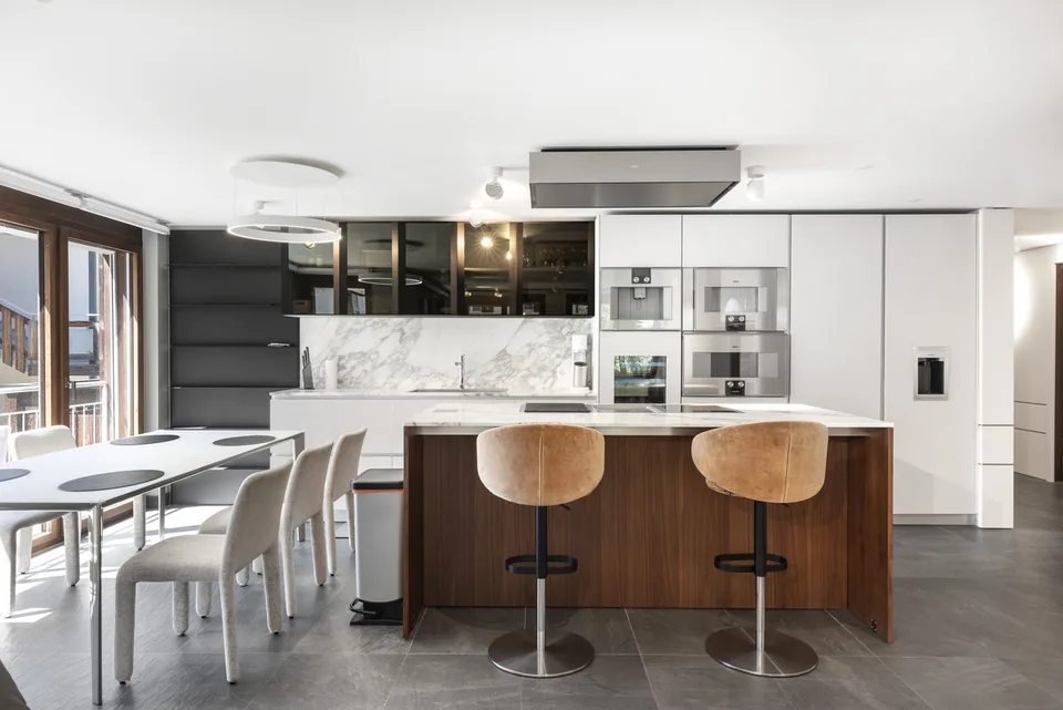 Appartement de 5,5 pièces très bien équipé et bien situé