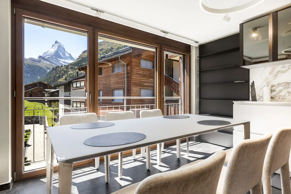 Top ausgestattete und gut gelegene 5.5 Zimmer Wohnung