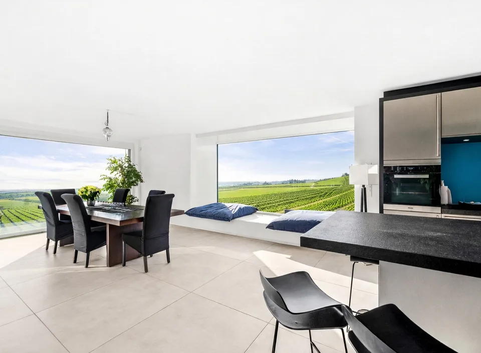 Schöne Architektenvilla mit Seeblick in der Nähe von Morges