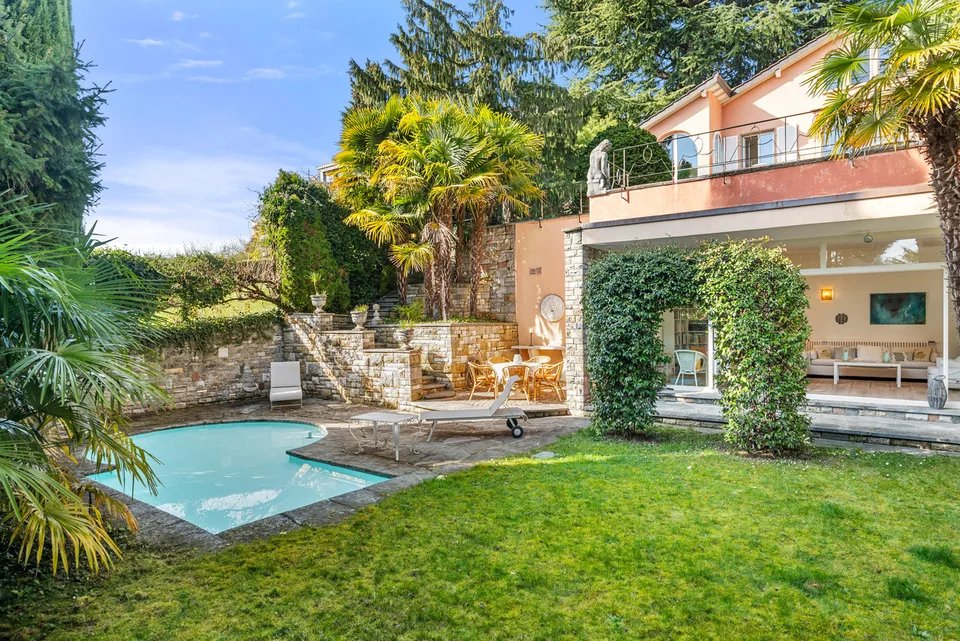 Ravissante propriété aux allures méditerranéennes avec vue lac à Pully
