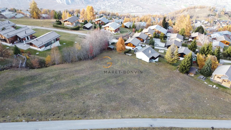 HAUTE NENDAZ - TERRENO EDIFICABILE DI 5'469 M2