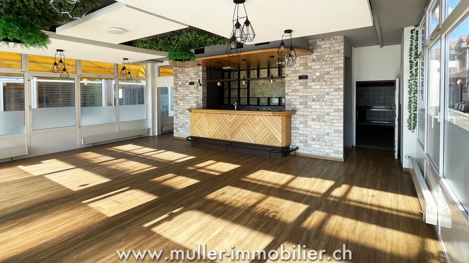 Spazio commerciale per ristorante o attività simile ad Avry-Bourg