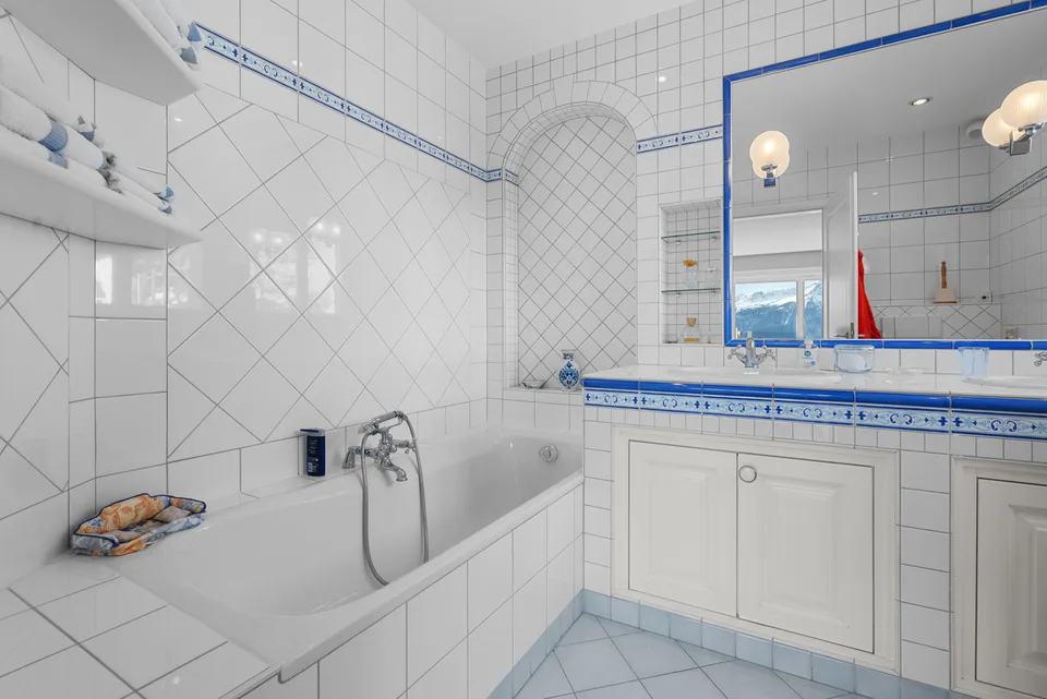 Villa sur toit avec piscine intérieure privative