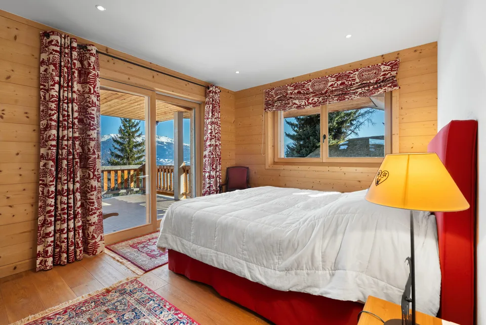 Spacieux chalet haut de gamme au coeur d'Anzère