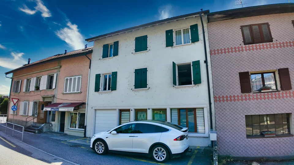 Gebäude mit 3 Wohnungen in Avenches / VD