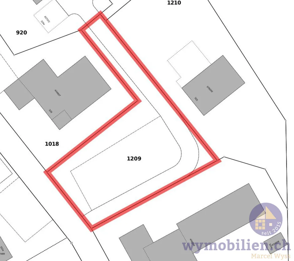 Dreifach attraktiv: Minergie-Wohnungen, rentabler Gasthof + Bauland!