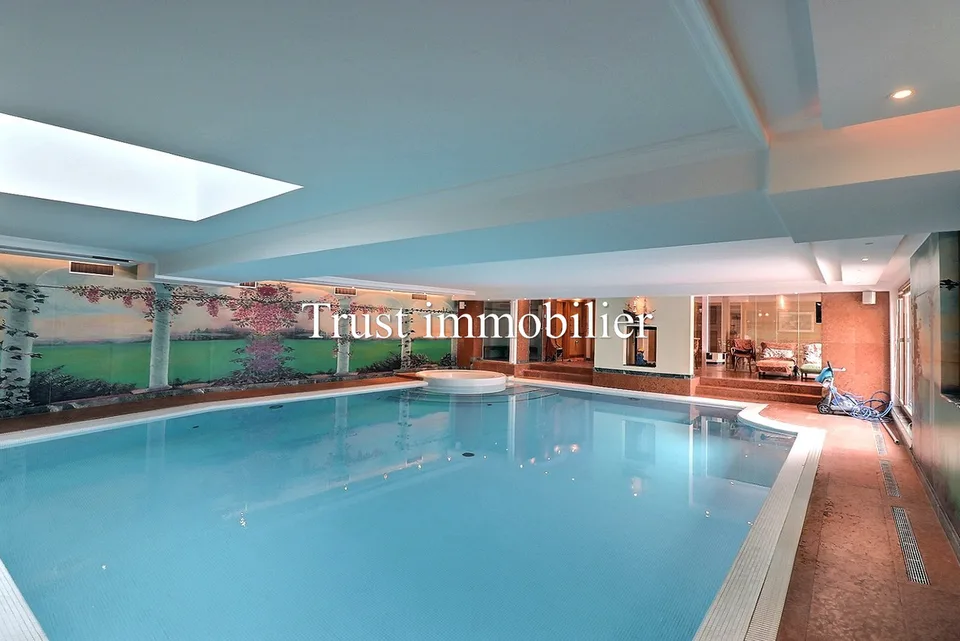 5008. Exceptionnel SKI IN/OUT appartement au centre de Crans