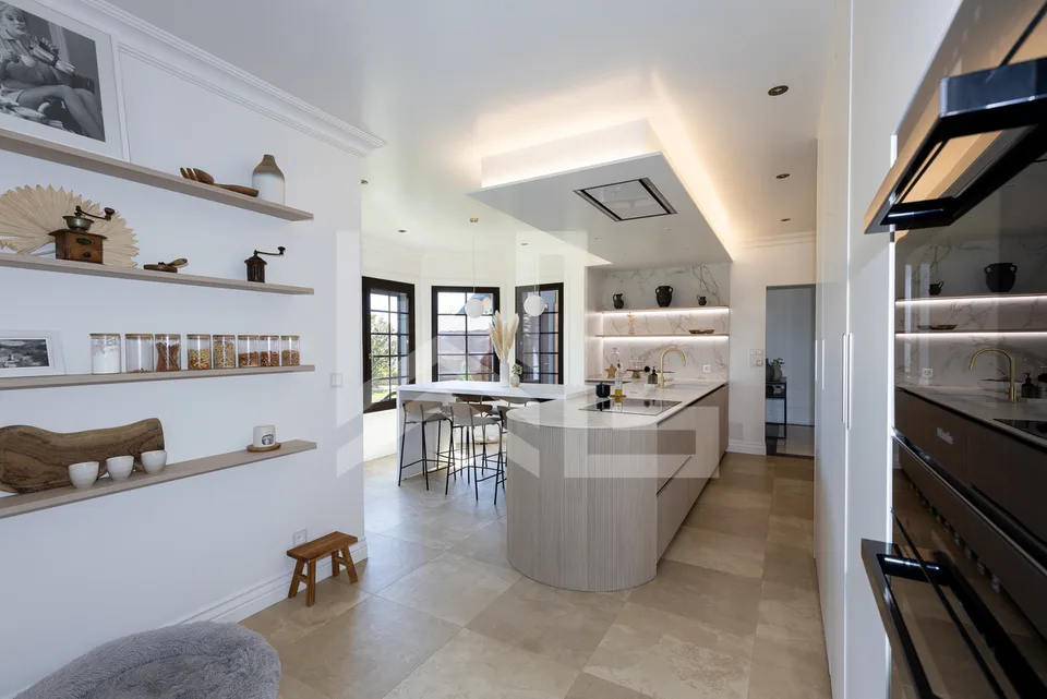 Proprietà familiare vicino a Ginevra e scuole internazionali