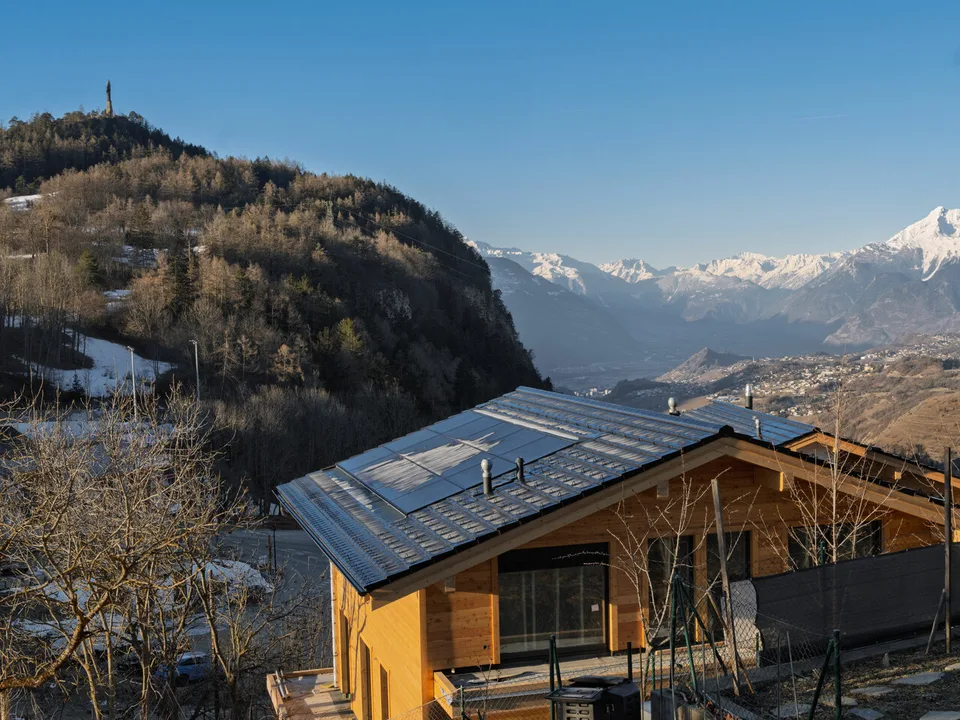Un havre contemporain face aux Alpes - Chalet neuf 5 chambres à Lens