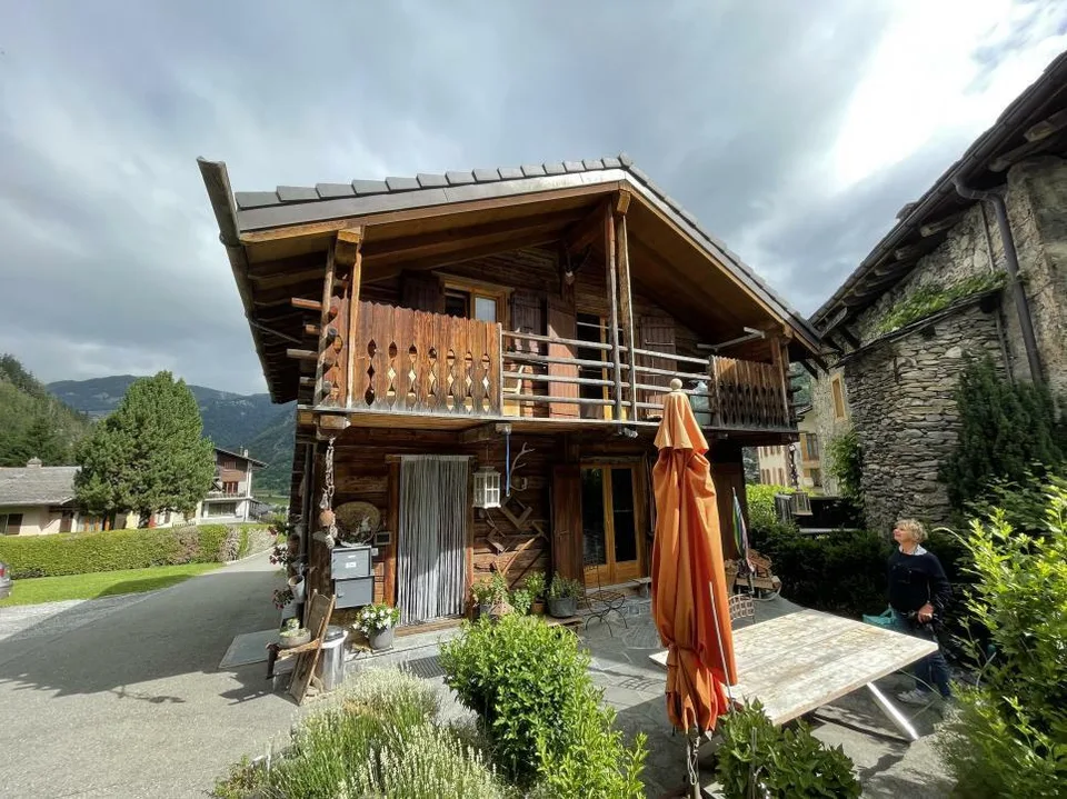 Fienile ristrutturato - appartamento indipendente, giardino e parcheggio