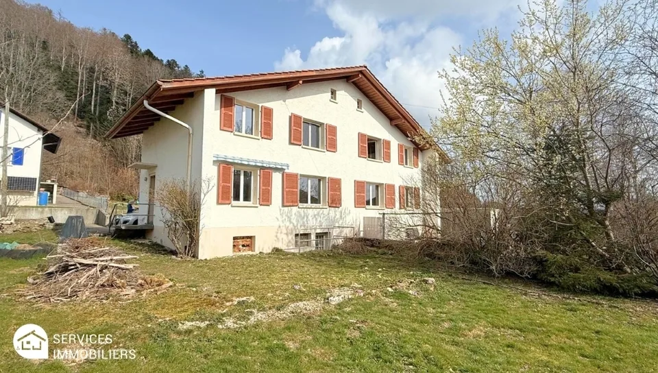 Deux Maisons jumelles aux portes des Franches-Montagnes