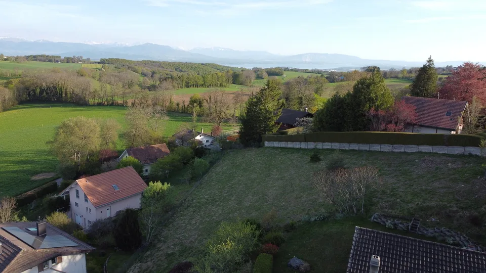 Baugrundstück mit atemberaubendem Blick auf die Alpen!