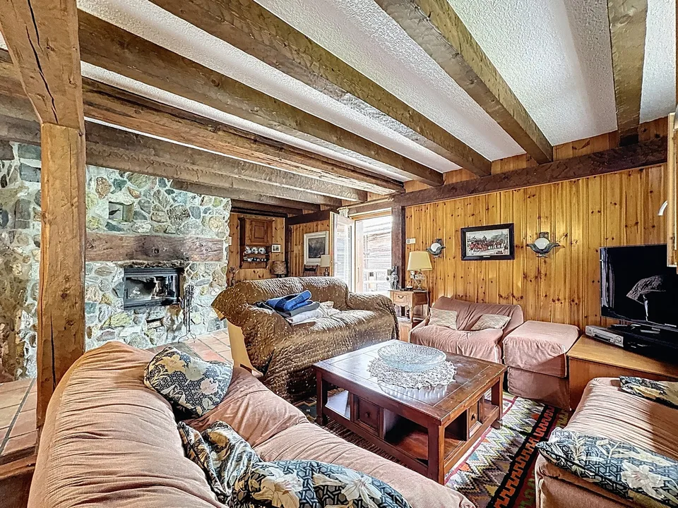 Chalet individuel 3 chambres à Bruson avec garage et carnotzet