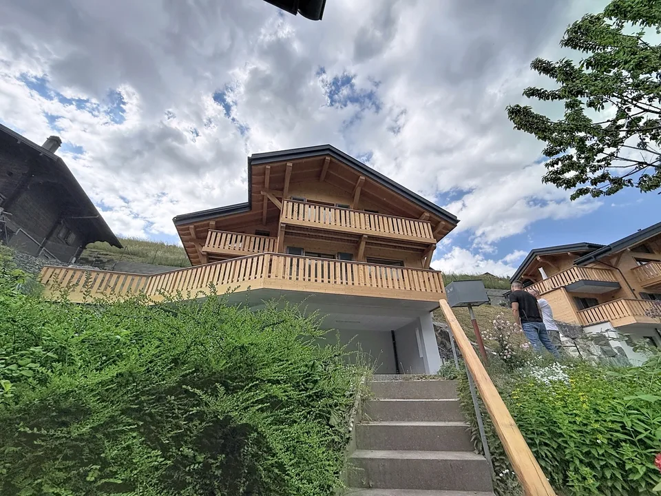 Neues Chalet mit 4 Zimmern 120m² in Val-d'Illiez mit Terrasse