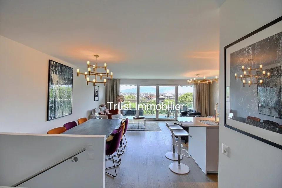 4001. Modernes Penthouse-Duplex mit Panoramablick - Modernes Gebäude