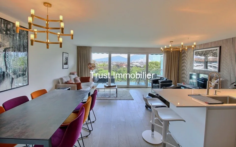 4001. Duplex attique moderne avec vue panoramique - Immeuble moderne