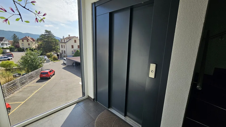 Zu verkaufen in Delémont, wunderschöne 5,5-Zimmer-Wohnung