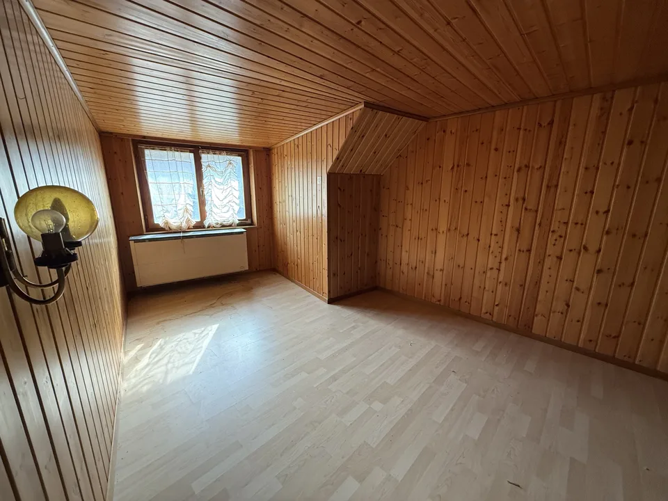 Immeuble avec 2 logements, grand jardin et combles aménagés à Vendlincourt – photo 13 sur 13