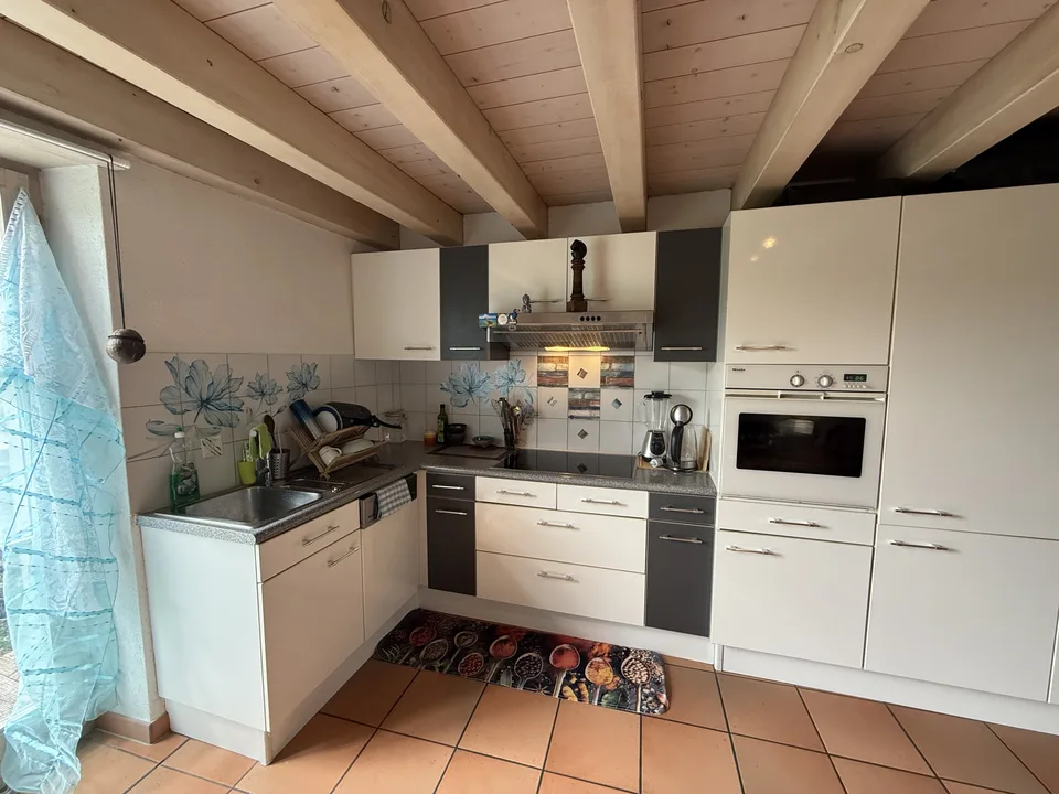 Triplex affascinante su 3 livelli con stufa a legna, terrazza e giardino – foto 2 di 13