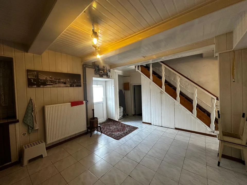 Casa di carattere con 5 camere e fienile
