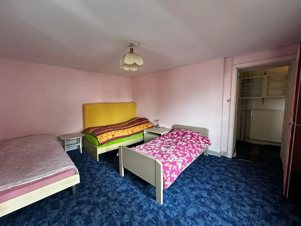 Casa di carattere con 5 camere e fienile