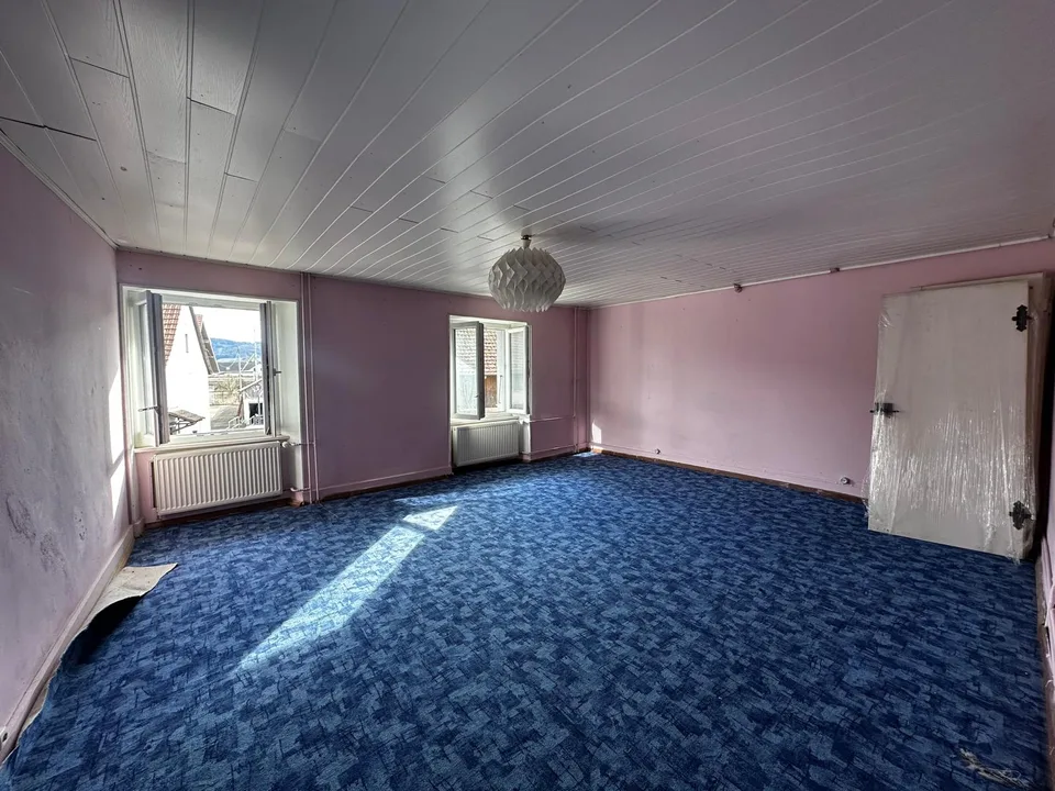 Casa di carattere con 5 camere e fienile