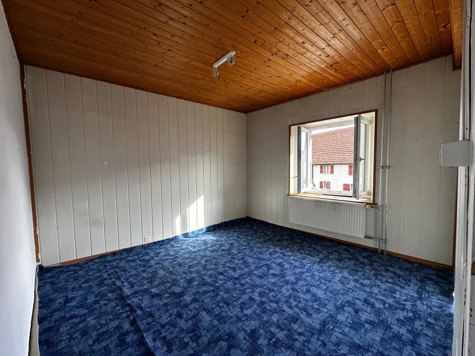 Casa di carattere con 5 camere e fienile