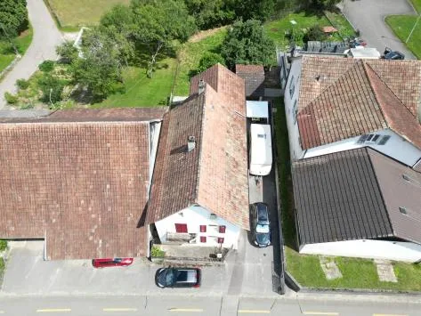 Petit immeuble avec jardin   Produit d’investissement à saisir à Courtemaîche