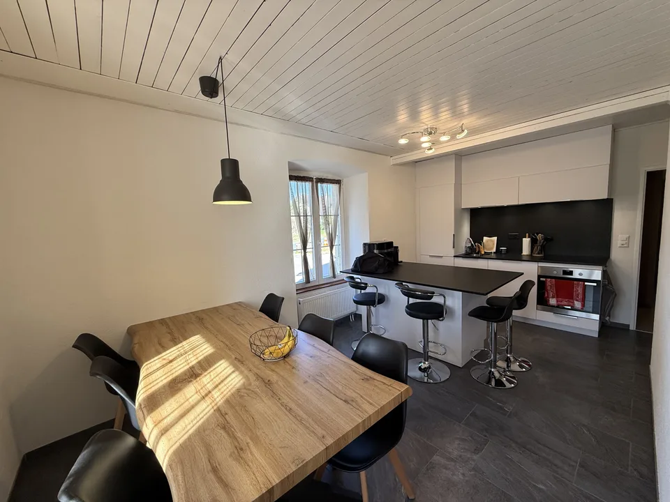 Charmantes Reihenhaus mit 4 Zimmern, Terrasse, Gewölbekeller und Garage in Grandfontaine