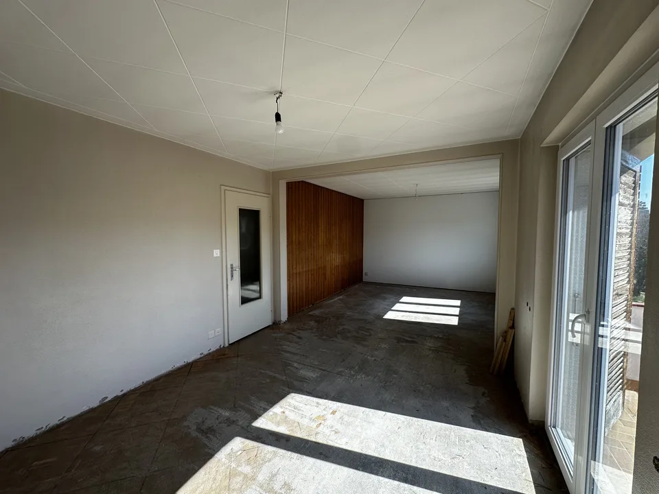 Large house of 207 m² with great potential in Fontenais