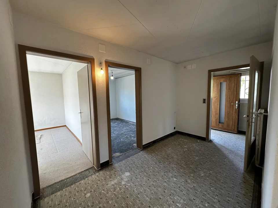 Large house of 207 m² with great potential in Fontenais