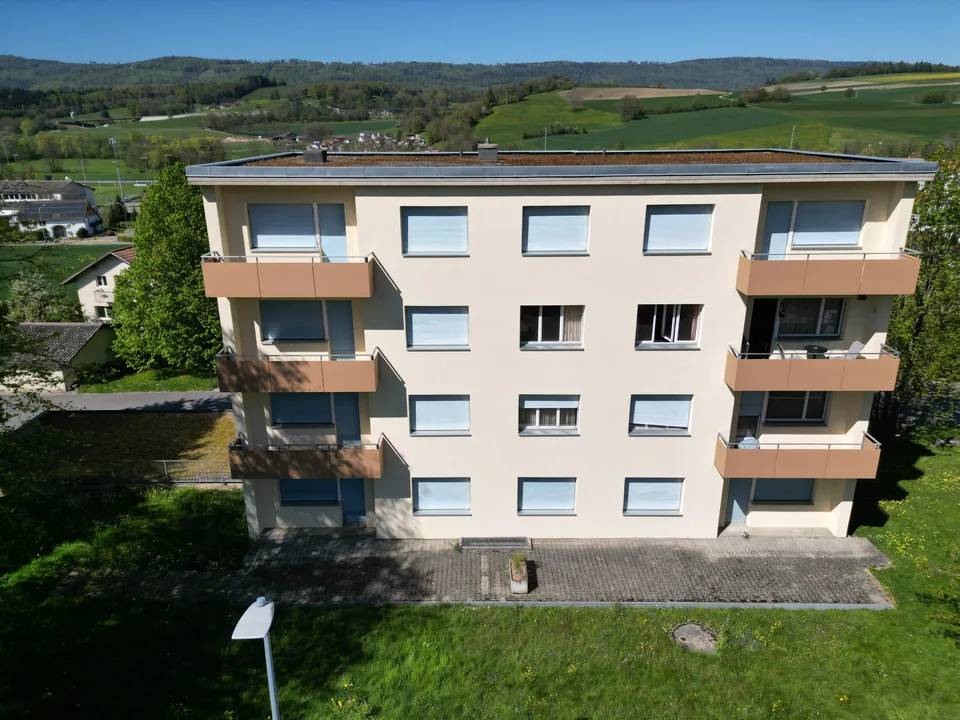 Ertragsgebäude in Courfaivre   Preis auf Anfrage