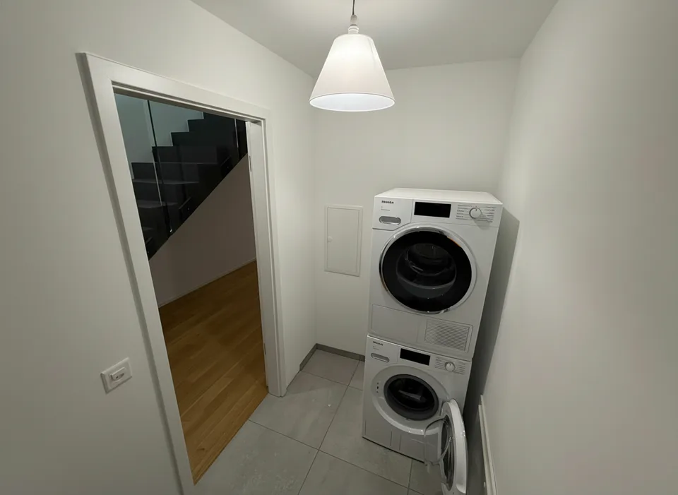 Magnifico e luminoso triplex di 4.5 locali con terrazza a Porrentruy – foto 12 di 13