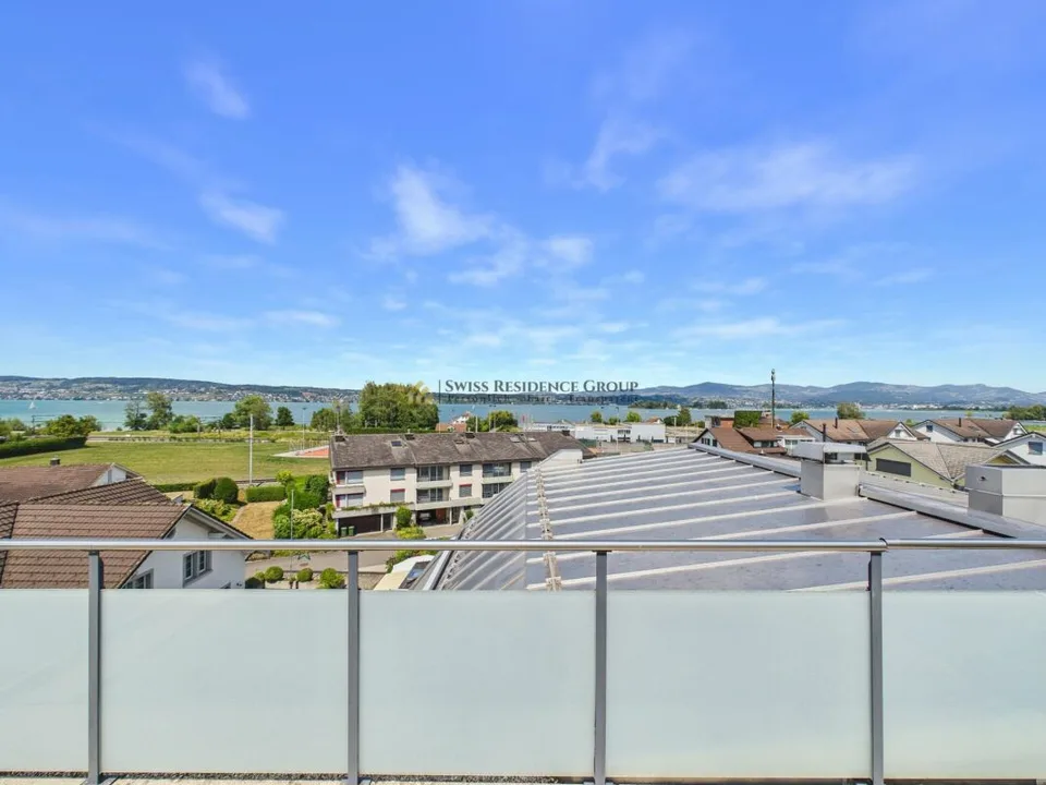 Exklusiv mit traumhafter Seesicht - privater Dachterrasse - Wellnes...