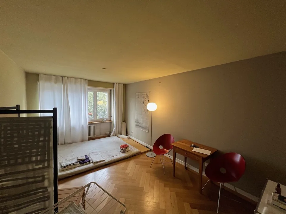 Grosszügige 5-Zimmer-Wohnung an zentraler Lage in Zürich – Foto 9 von 16