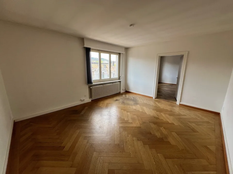 Espace commercial spacieux de 7 à un emplacement central à Zurich