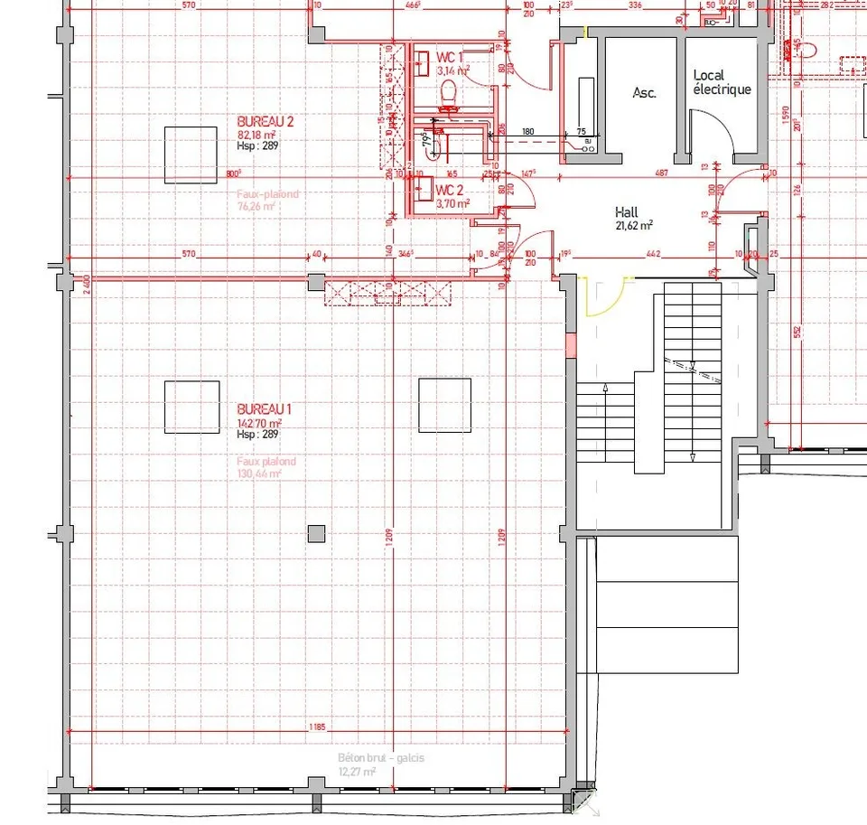 Superficie di 150m2 con dock di carico in affitto!