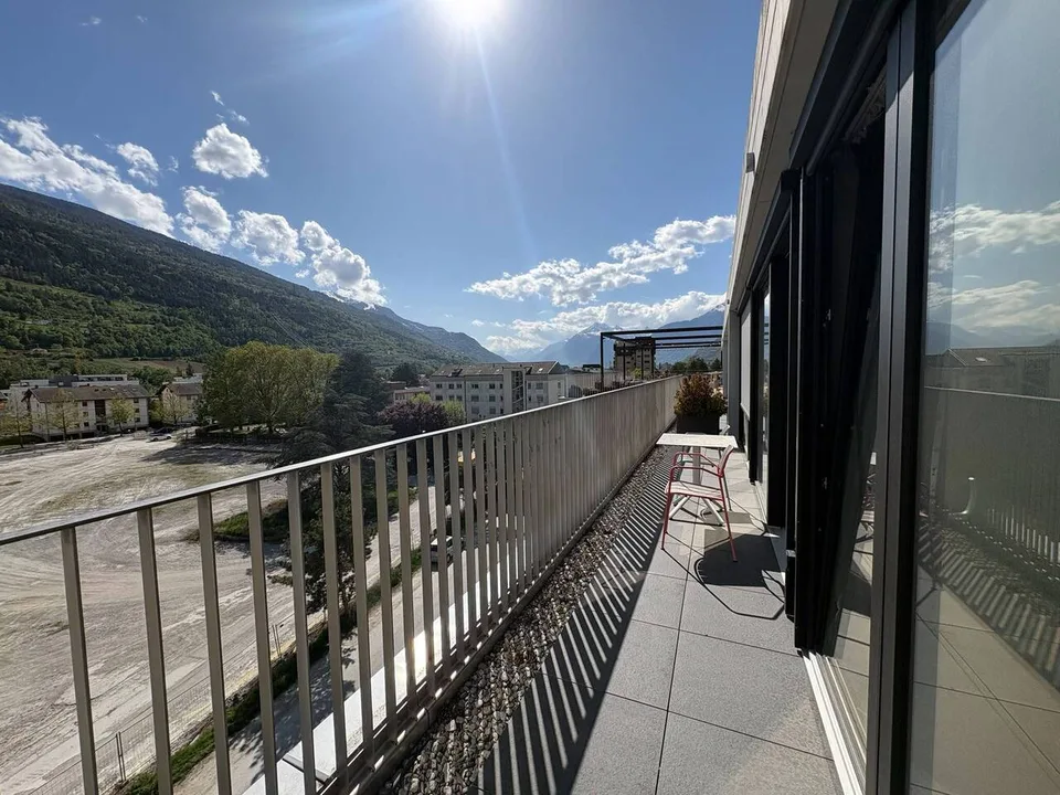 Appartamento con 3.5 stanze al 4° piano con balcone