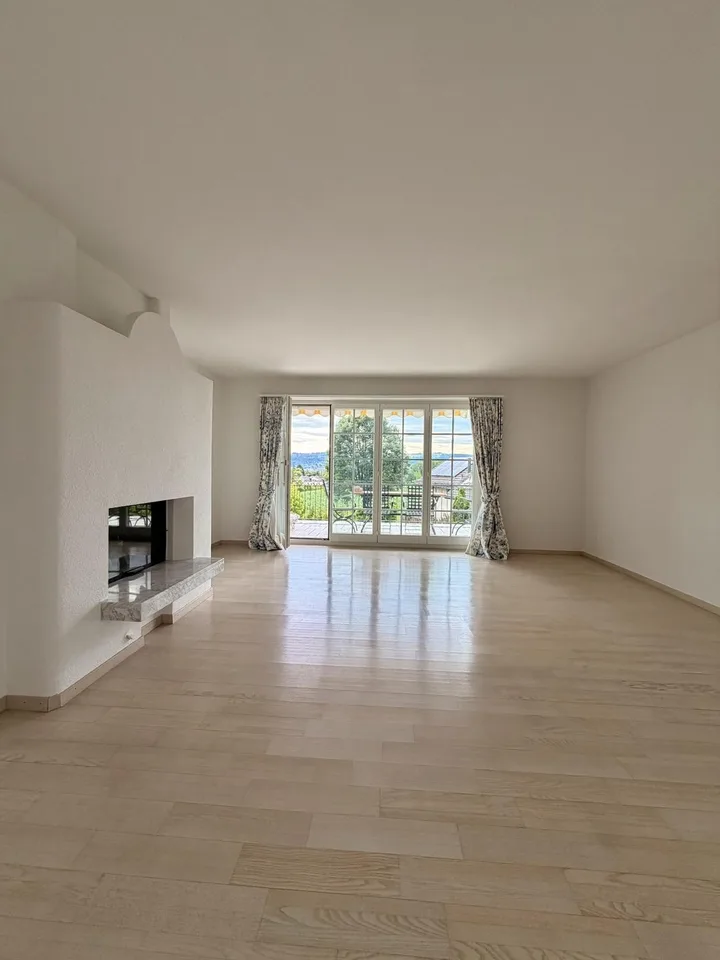 Appartamento attraente di 4,5 locali a Uetikon am See