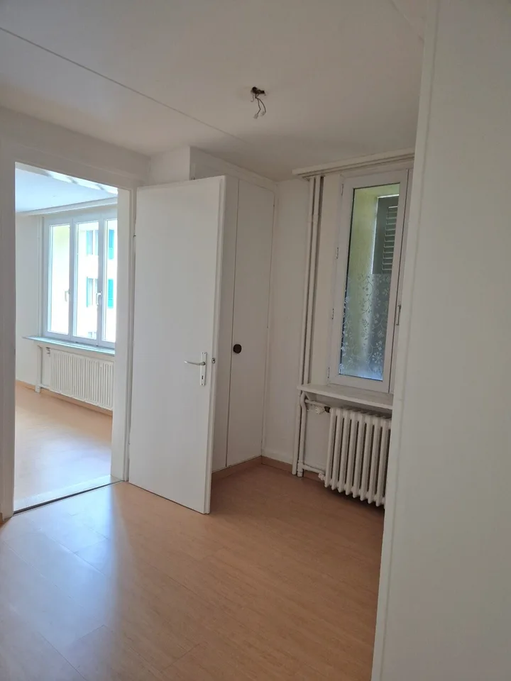 ***BEFRISTET 1 JAHR*** schöne 2.5-Zimmer Wohnung in Teufen
