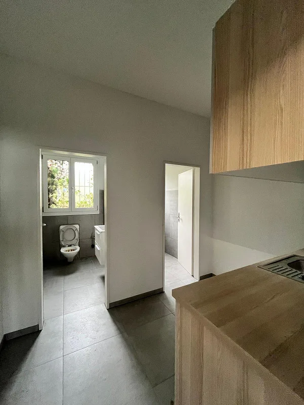 Commercial space ideal for studio, workshop or office – photo 6 of 9