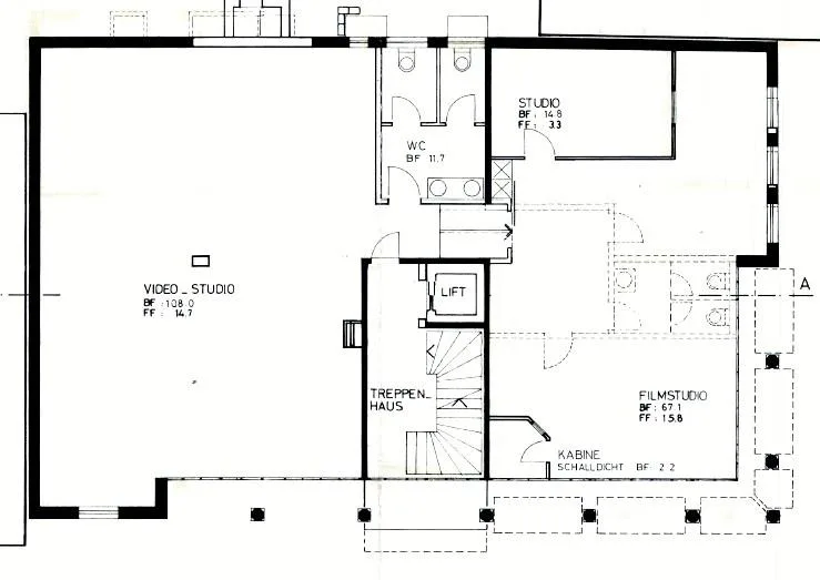 Commercial space ideal for studio, workshop or office – photo 9 of 9