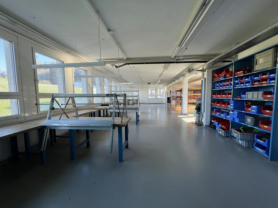 Locaux commerciaux attrayants et lumineux dans un emplacement central à Saint-Gall – photo 11 sur 16
