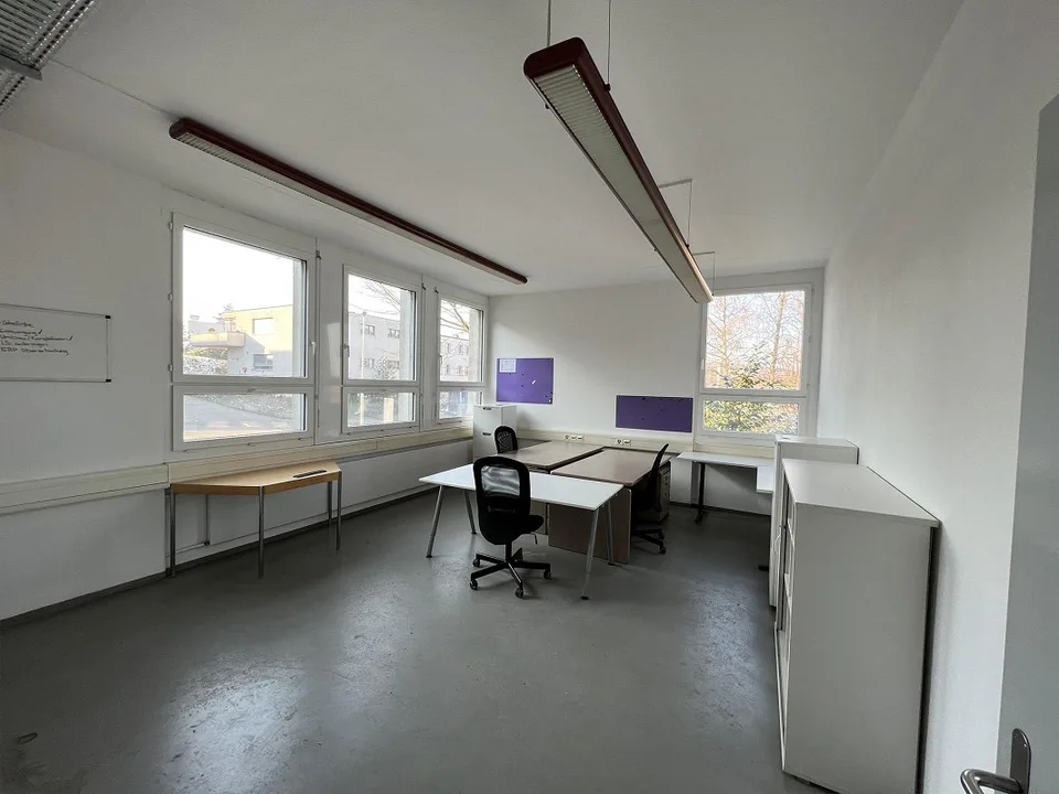 Locaux commerciaux attrayants et lumineux dans un emplacement central à Saint-Gall – photo 15 sur 16