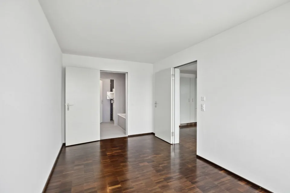Moderne 3.5-Zimmer-Wohnung in Seenähe