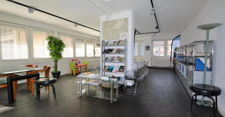Bureau 1 pièce